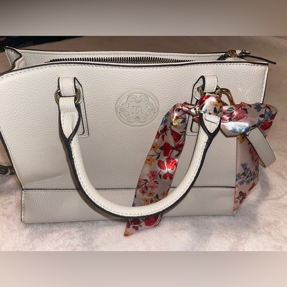 Nanette Lepore - Picture 2 of 4